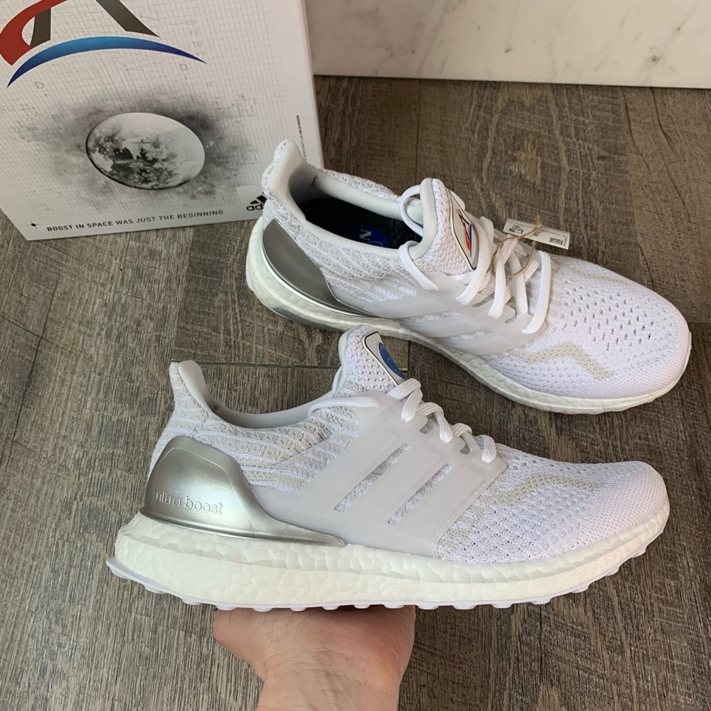 adidas UltraBOOST 5.0 - Picture 8 of 10